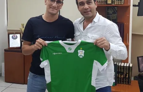 Football Lebanon - حقيقة الازمة بين الانصار والسلام حول بركات