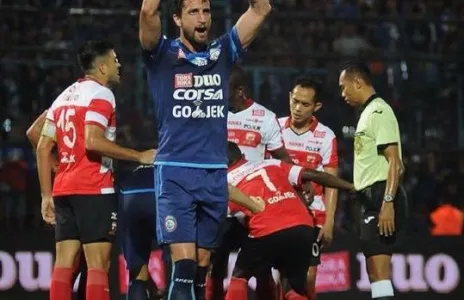 Football Lebanon - خاص Football Lebanon | مفاوضات بين العهد والساحل من أجل نور الدين