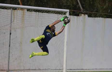 Football Lebanon - الغازية يفسخ عقد حارس مرماه