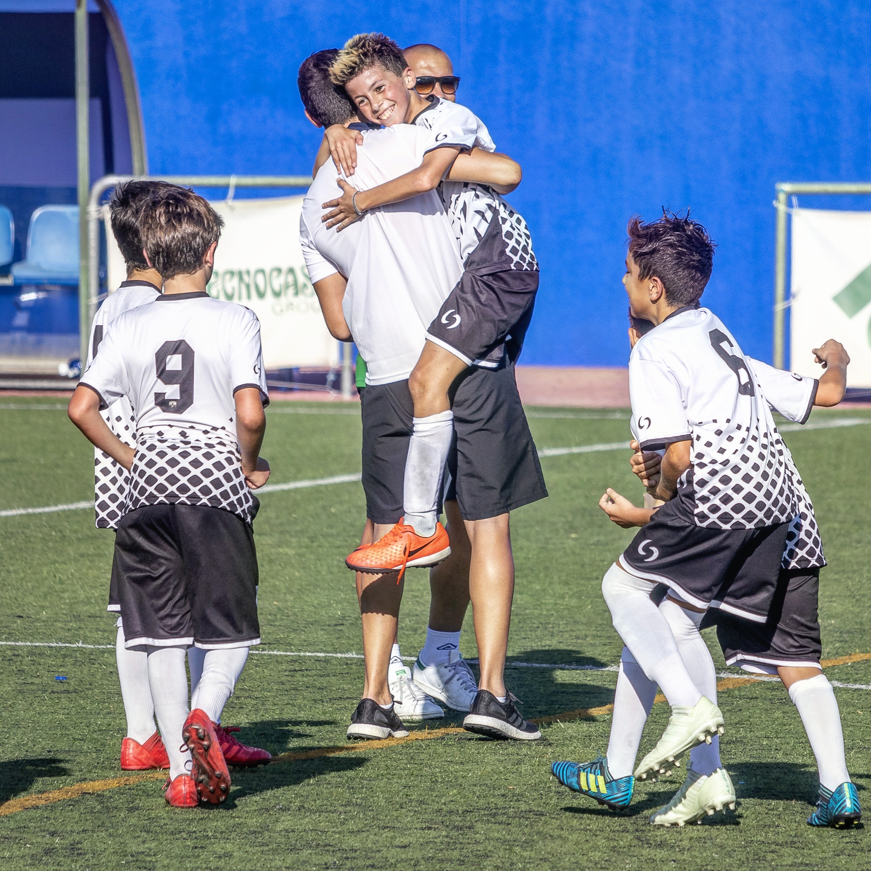 Football Lebanon - سوبيريور لبنان يسقط خيتافي ويحصد الفضية
