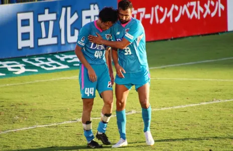 Football Lebanon - أخبار المحترفين | مواجهة لبنانية في ألمانيا... هل يرفع فريق العمري الراية البيضاء؟