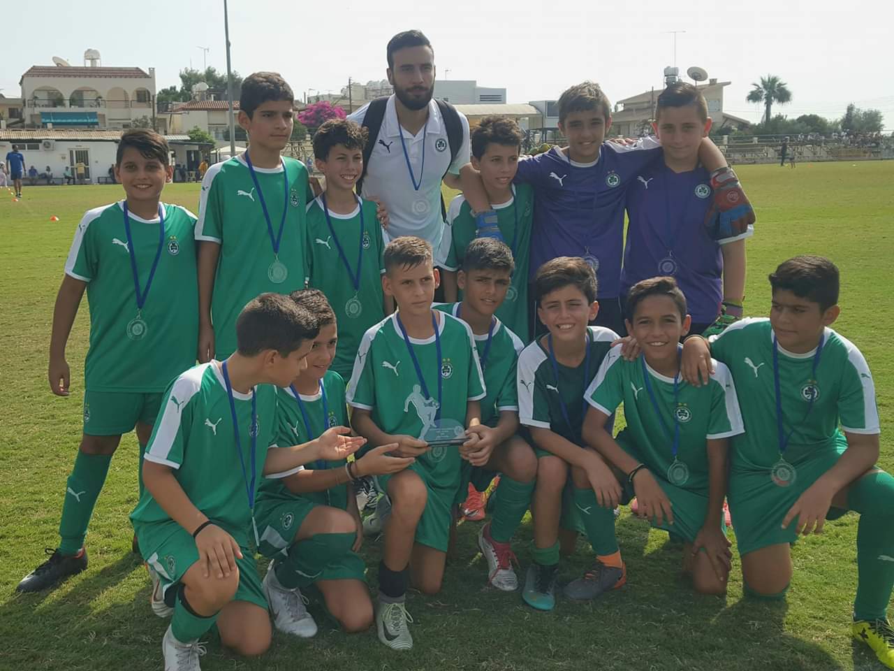 Football Lebanon - تتويج مدرب و3 لاعبين لبنانيين في قبرص