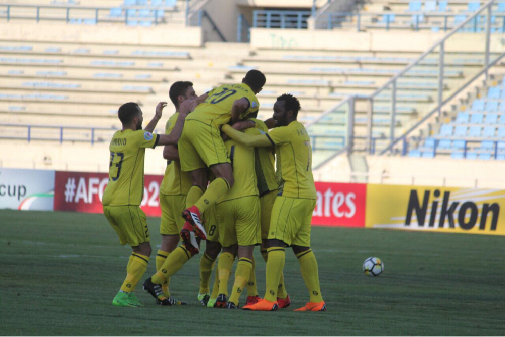 Football Lebanon - قمة مسائية على ملعب المدينة