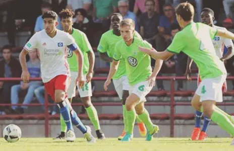 Football Lebanon - لبنانيون يافعون ... محترفون في الظل