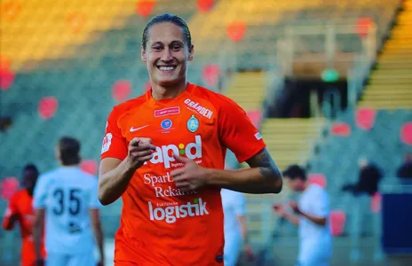 Football Lebanon - الشقيقان ميشال يحسمان التأهل إلى الـ"بلاي أوف"