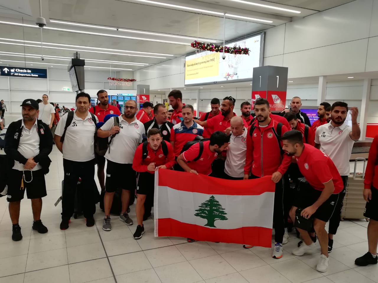 Football Lebanon - وصول بعثة منتخب لبنان الى سيدني