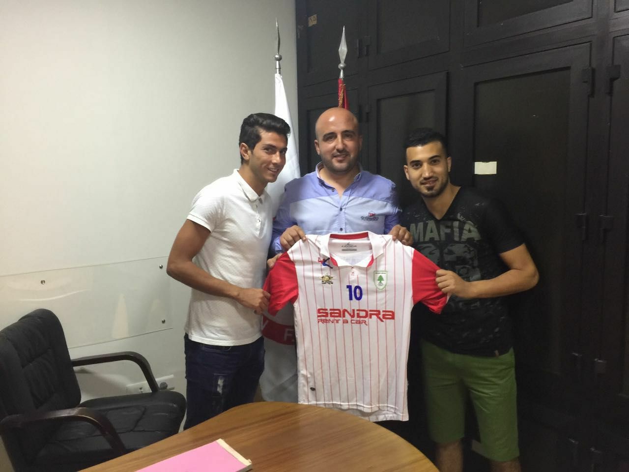 Football Lebanon - مناع وايوب الى الشباب العربي