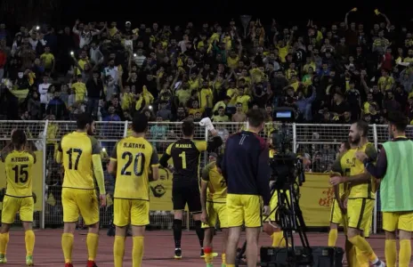 Football Lebanon - العهد يعزز صدارته بعد فوزه على السلام زغرتا