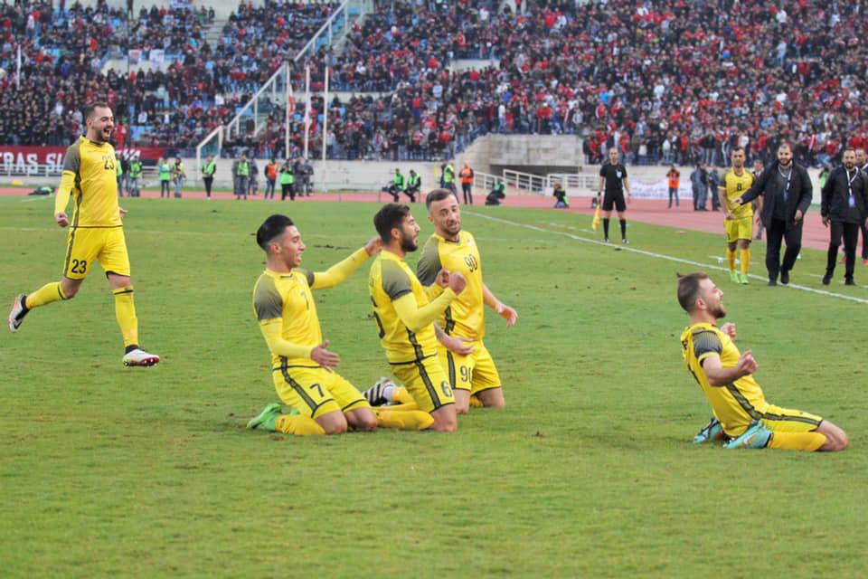 Football Lebanon - العهد بطلا لمرحلة الذهاب بفوزه على النجمة
