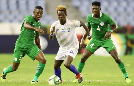 Football Lebanon - ثلاثة افارقة للتجربة مع الاصلاح