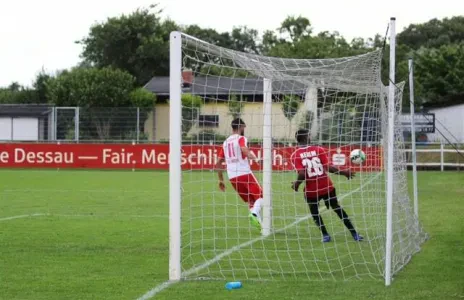 Football Lebanon - استعدادات المحترفين للموسم الجديد