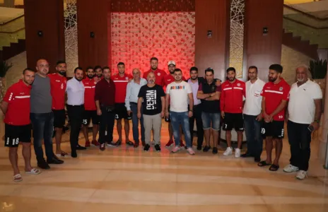 Football Lebanon - زيارة دعم للمنتخب من الجماهير اللبنانية