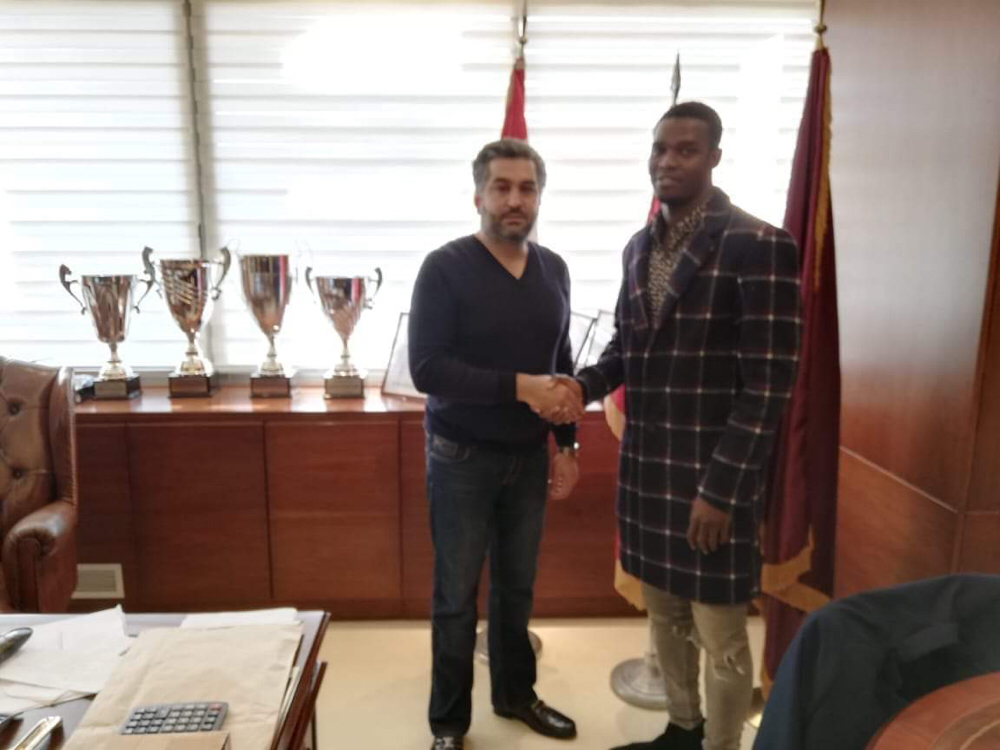 Football Lebanon - البنيني شاونا يوقع رسميا للنجمة