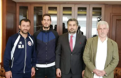 Football Lebanon - الاسترالي كماز أجنبي النجمة الرابع في آسيا