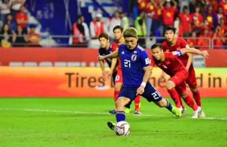 Football Lebanon - كأس آسيا 2019: اليابان أول المتأهلين إلى نصف النهائي بفوزها على فيتنام 1-صفر