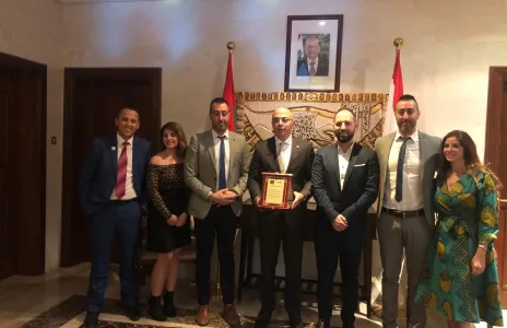 Football Lebanon - السفير يكرّم الشركات الداعمة لأبناء الجالية اللبنانية في بطولة آسيا