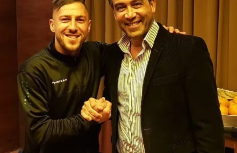 Football Lebanon - نصار يجدد عقده مع الأنصار لثلاث مواسم