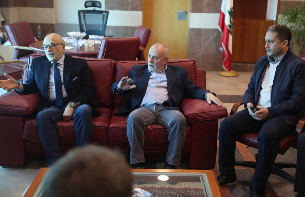 Football Lebanon - وفد الفيفا يزور شهيب بحضور الشحف