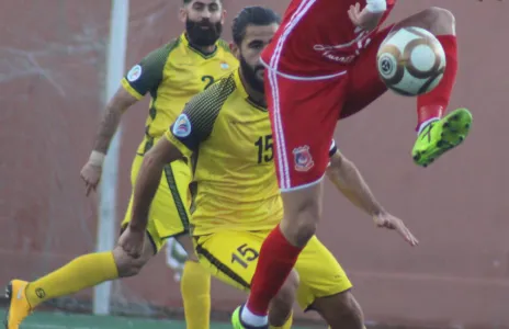 Football Lebanon - التضامن صور يؤجل تتويج العهد باللقب