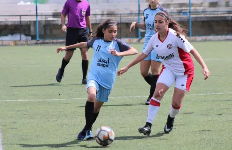 Football Lebanon - الأخاء الأهلي ونجوم الرياضة في صدارة مجموعتيهما