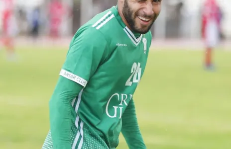 Football Lebanon - اللواتي من أجل تجديد عقده مع الأنصار