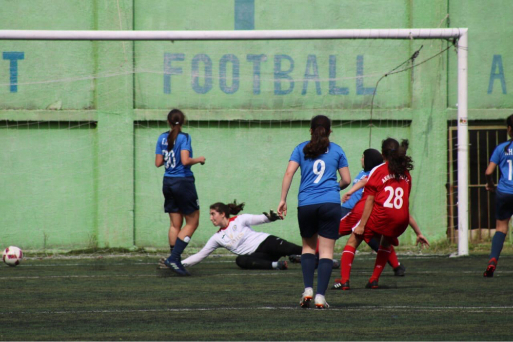 Football Lebanon - إكتمال عقد المربّع الذهبي في دوري الشابات