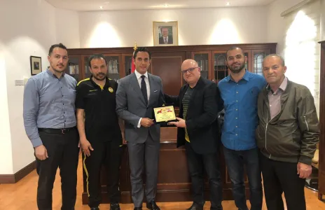 Football Lebanon - العهد يزور سفير لبنان في سلطنة عمان