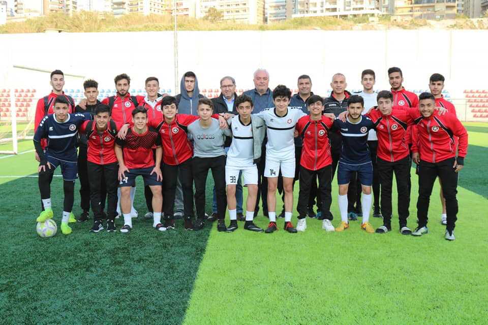 Football Lebanon - معهد ميرا في زيارة ملعب النجمة