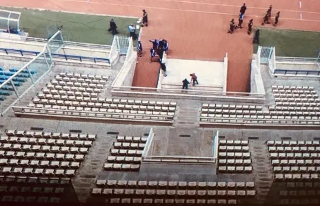 Football Lebanon - هرج ومرج في المنصة الرئيسية