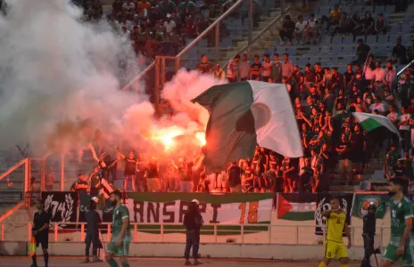 Football Lebanon - الأنصار يرفض تصرفات جمهور العهد والتهجم على أبو شاكر