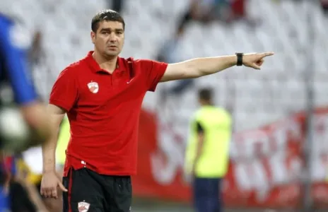 Football Lebanon - موقع Football Lebanon يكشف هوية مدرب منتخب لبنان