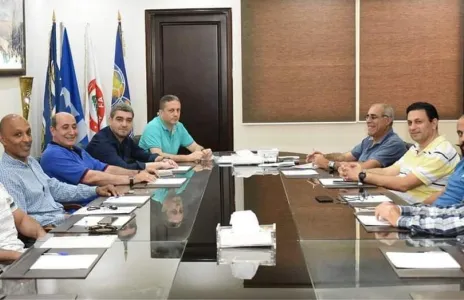 Football Lebanon - مدرب المنتخب الجديد يلتقي الجهازين الفني والاداري