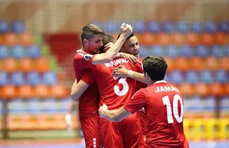 Football Lebanon - منتخب شباب الارز يفك العقدة القيرغيزية في كرة الصالات