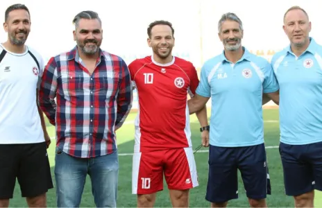 Football Lebanon - النجمة يقدم جهازه الفني الجديد