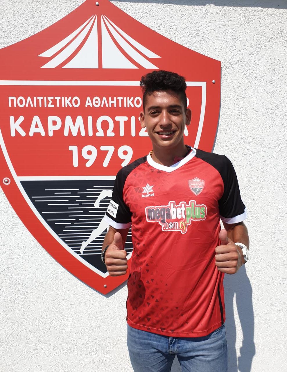 Football Lebanon - اللبناني خليفة الى كارميوتيسا القبرصي