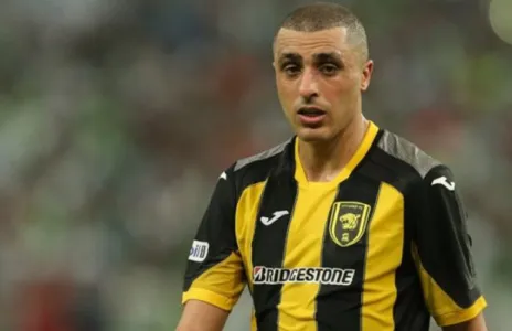 Football Lebanon - حقيقة المفاوضات بين العكايشي والعهد