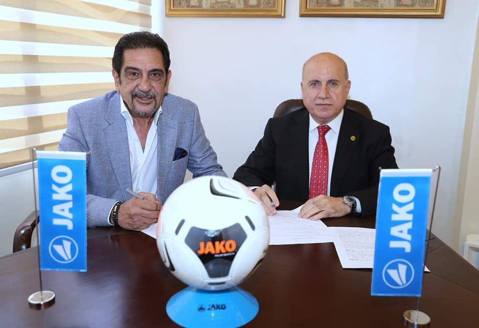 Football Lebanon - توقيع عقد رعاية JAKO للدوري اللبناني لكرة القدم