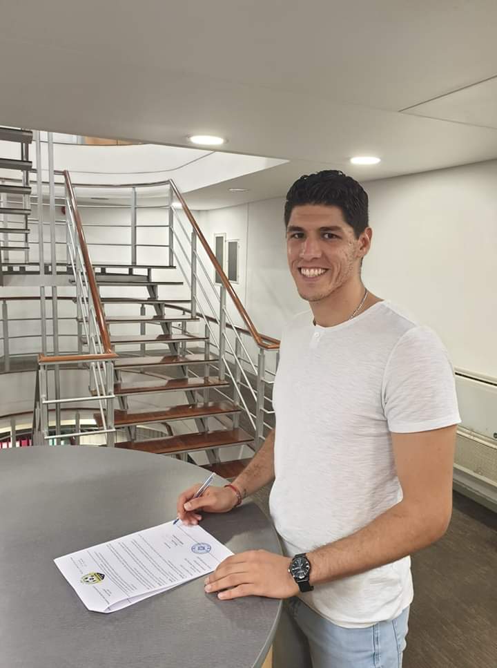 Football Lebanon - لحود في صفوف شباب البرج 