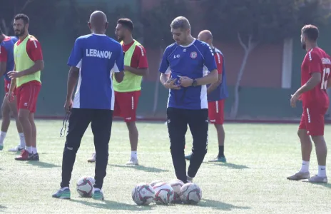Football Lebanon - منتخب لبنان لكرة القدم يشد الرحال إلى كوريا الشمالية