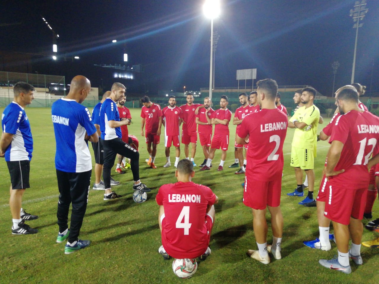 Football Lebanon - منتخب لبنان انتقل من بيونغيانغ الى مسقط لمواجهة عُمان ودياً الثلثاء