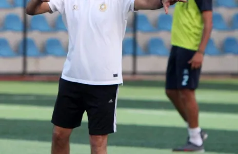 Football Lebanon - عظيمة مدرب النجمة الأفضل في عمان