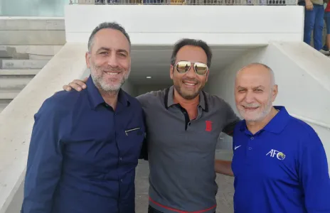 Football Lebanon - صورة تذكارية لسليمان وبدر بحضور الشحف