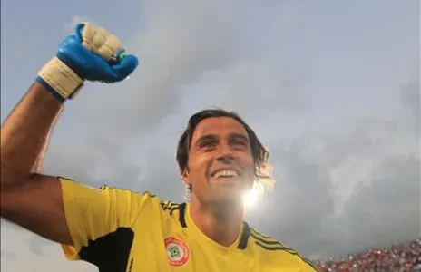 Football Lebanon - حسن حارساً للنجمة