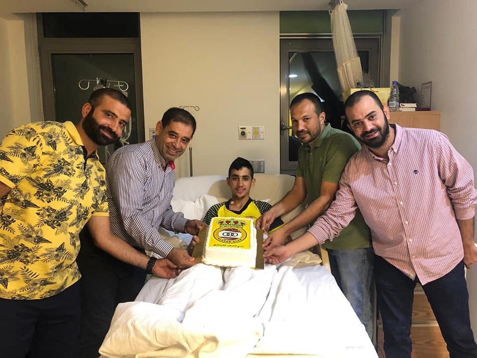 Football Lebanon - وفد من العهد زار المشجع حسن جابر 