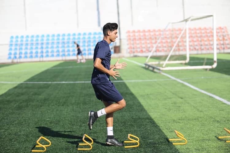 Football Lebanon - عظيمة راضي على أداء علي فروخ