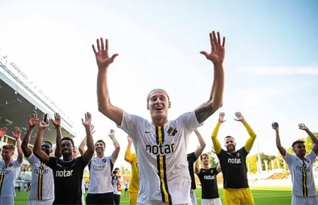 Football Lebanon - تعثر أياس وفوز فريق فيلكس ملكي