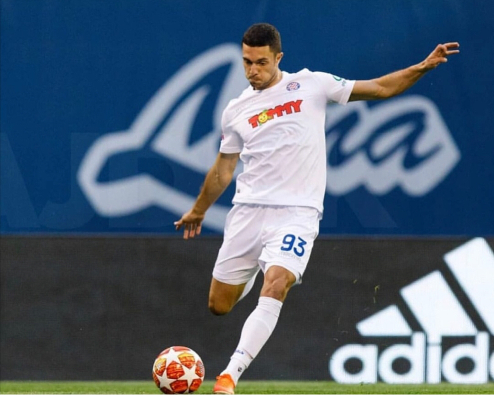 Football Lebanon - تعثر أياس وجرادي وفوز فريق فيلكس ملكي