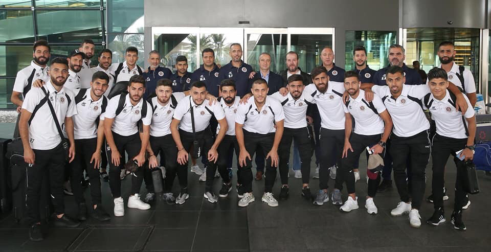 Football Lebanon - عواضة يستقبل بعثة نادي النجمة في مطار الدوحة