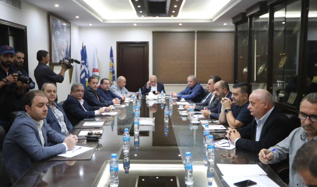 Football Lebanon - الأندية ترفض إلغاء الدوري وإقتراح صيغة بديلة لإستمراره