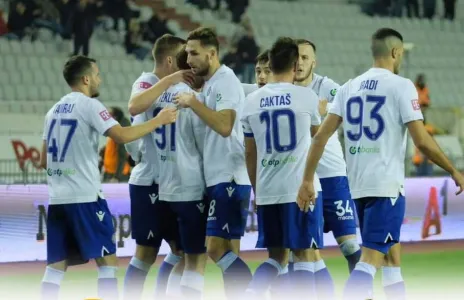 Football Lebanon - فريق جرادي يستعيد توازنه وغياب جديد لأياس في بلغاريا